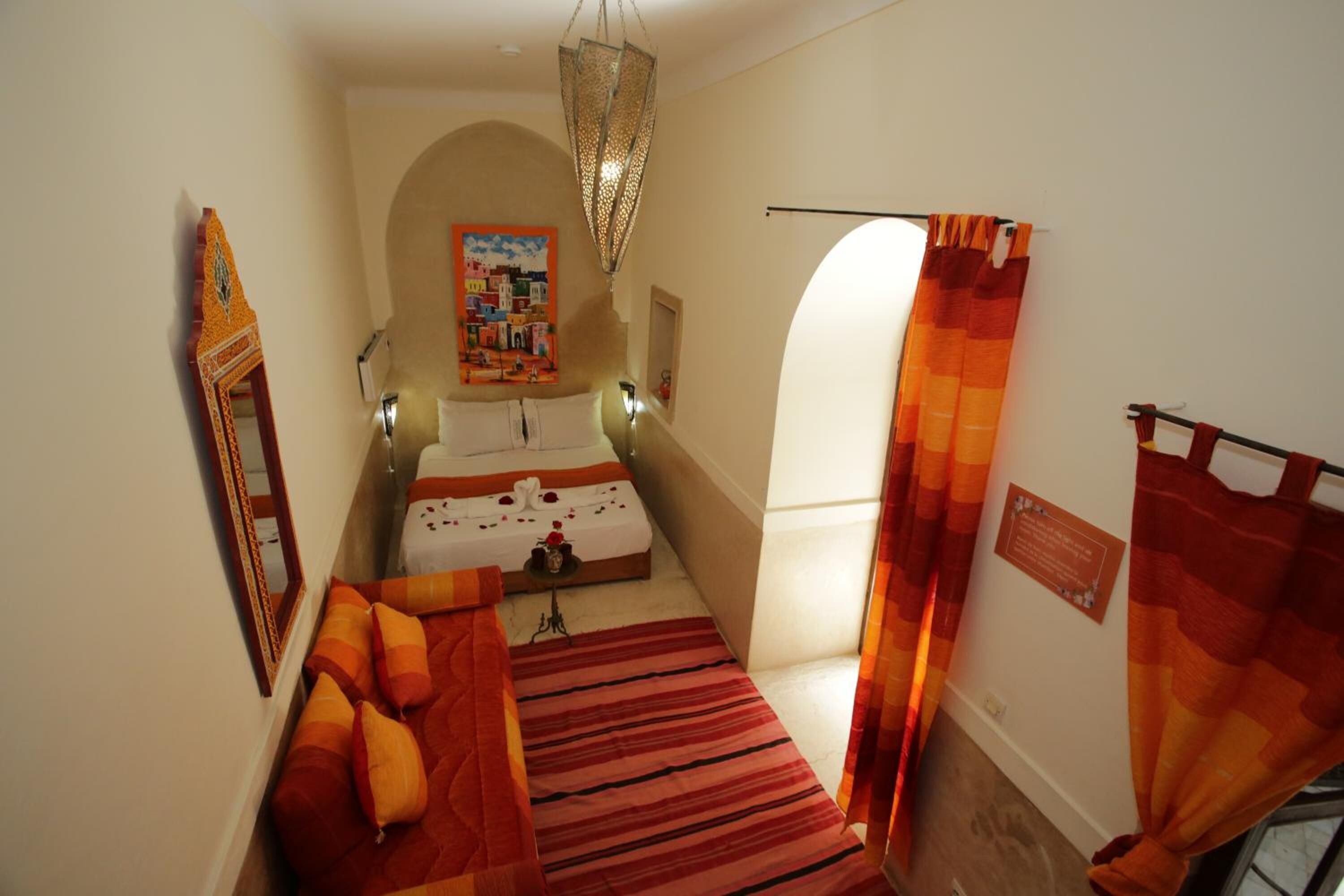 Foto - Riad white flowers