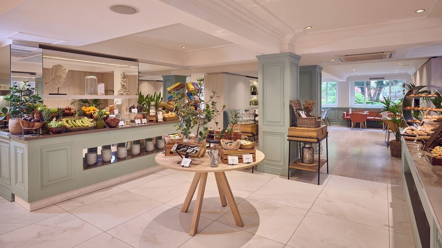 The Level at the Melia White House