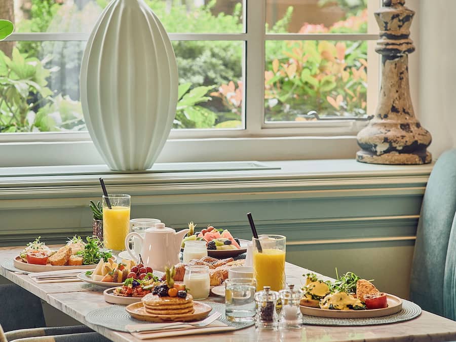 Free daily buffet breakfast