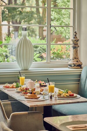 Gratis morgenmadsbuffet hver dag