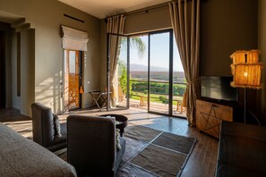 Deluxe Double Room | In-room safe, desk, free WiFi, bed sheets - Le Palais Paysan (Tameslouht)