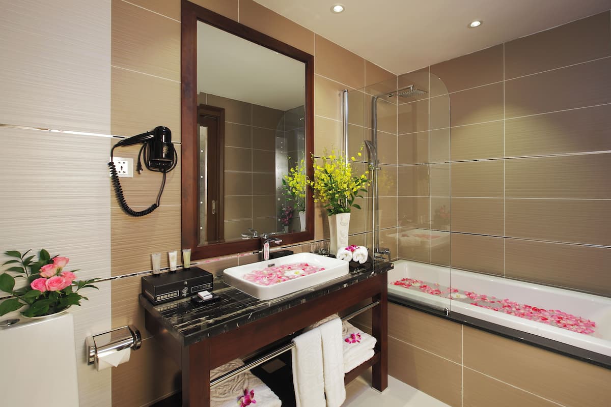 Senior Luxury | Bathroom