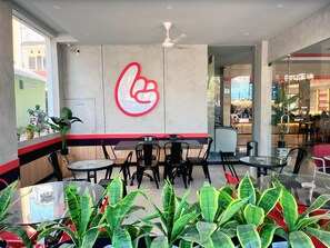 Front of property - Avira Hotel Makassar (Makassar)