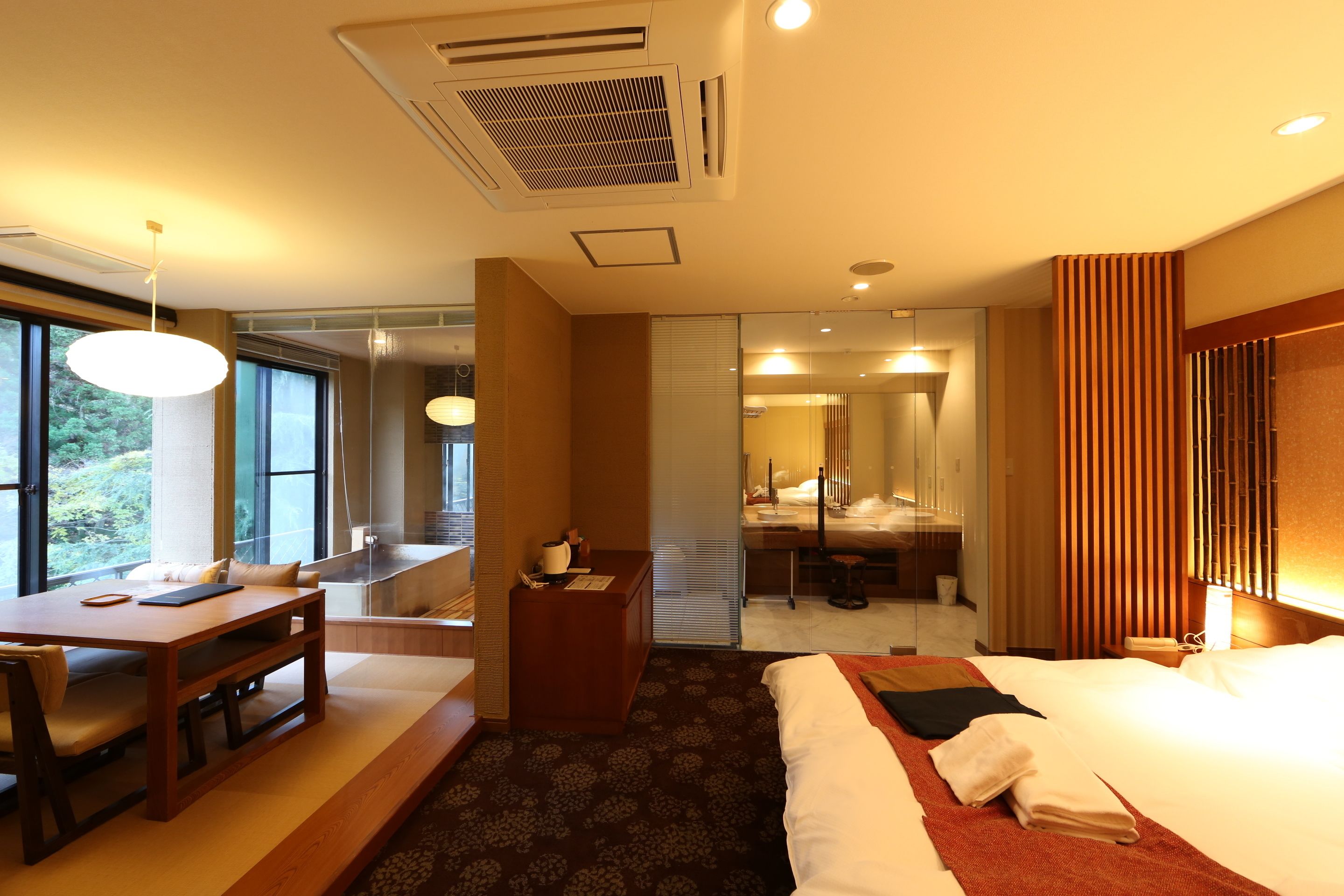 1 bedroom, down duvets, in-room safe, desk