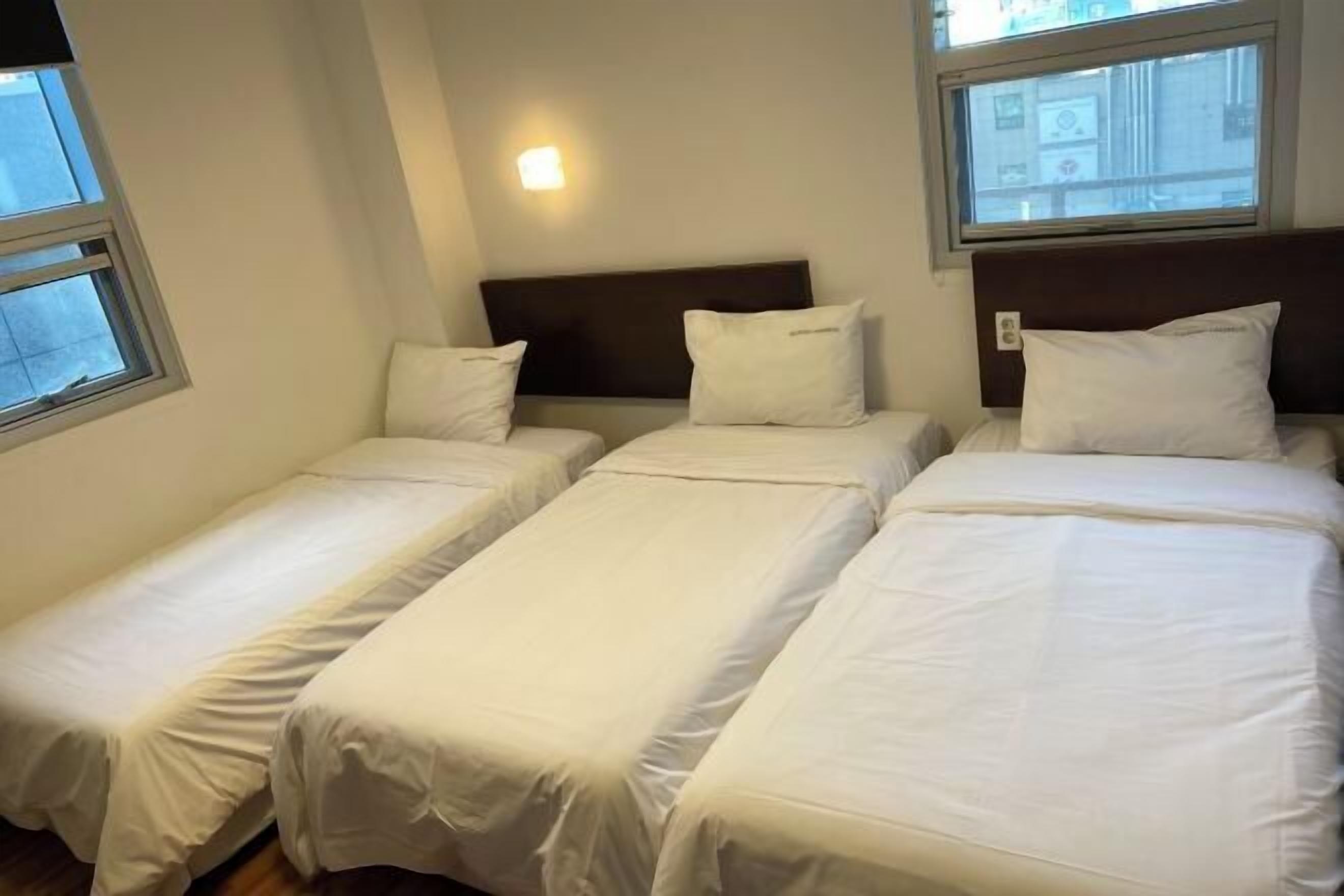 Individually decorated, soundproofing, free WiFi, bed sheets