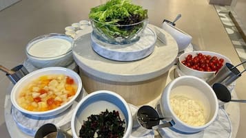 朝食ビュッフェ