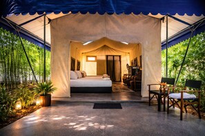 Premium bedding, minibar, in-room safe, individually decorated