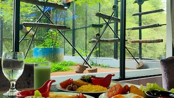 Colazione a buffet inclusa, servita tutte le mattine