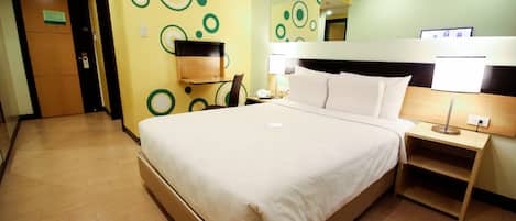 In-room safe, desk, laptop workspace, iron/ironing board