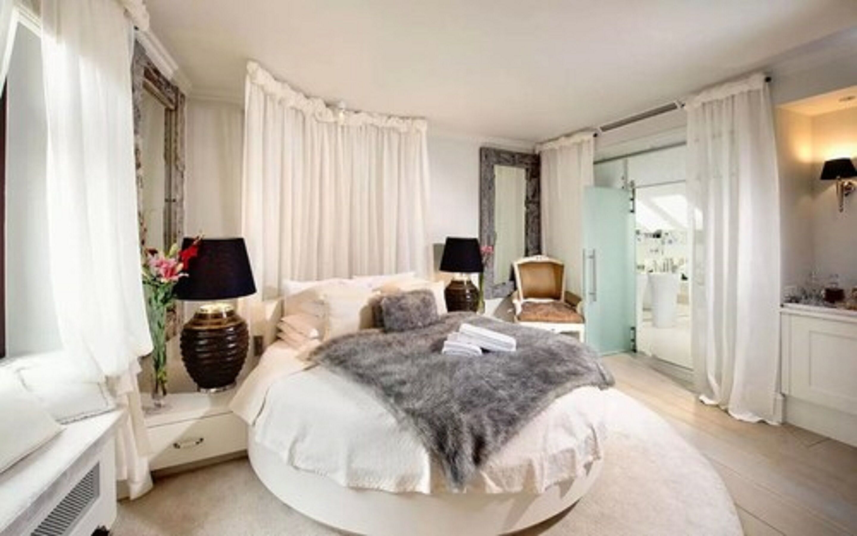 luxury apartment (imperial) | 1 bedroom, premium bedding, pillow-top beds, minibar