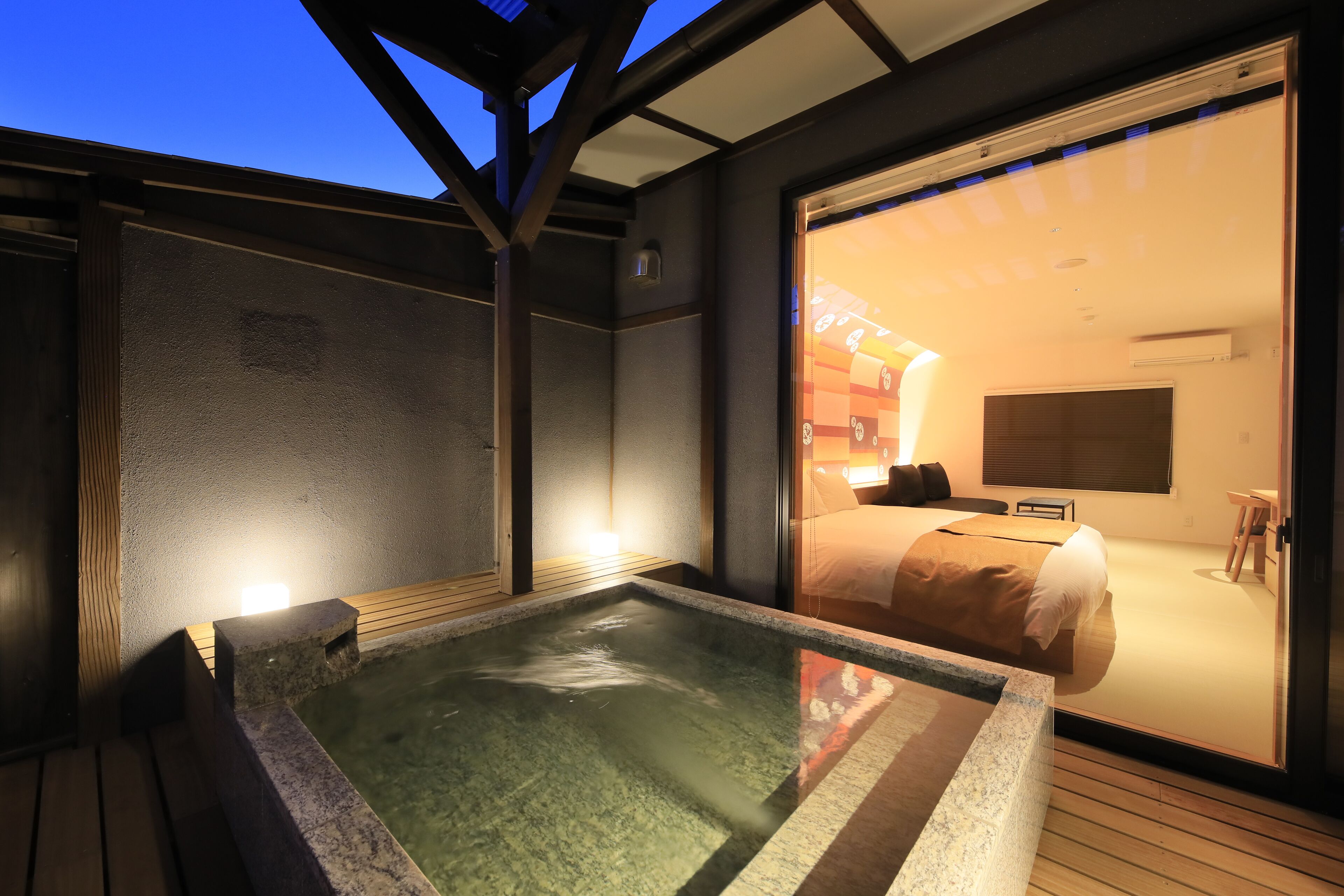 In-room safe, blackout curtains, free WiFi, bed sheets