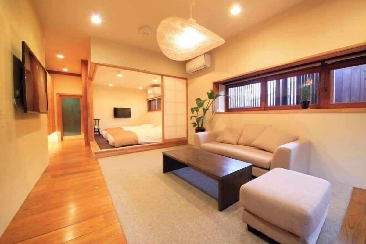 1 bedroom, in-room safe, blackout drapes, free WiFi