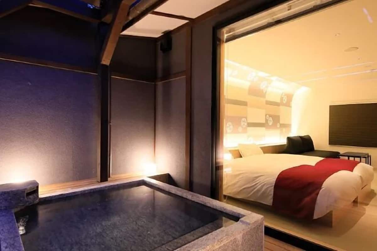 1 bedroom, in-room safe, blackout drapes, free WiFi