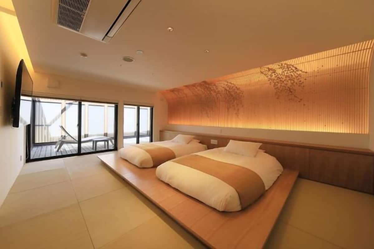 1 bedroom, in-room safe, blackout drapes, free WiFi