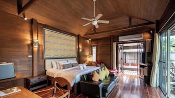 Pool Villa Suite | Seprai katun Mesir, seprai premium, dan tempat tidur Tempur-Pendic