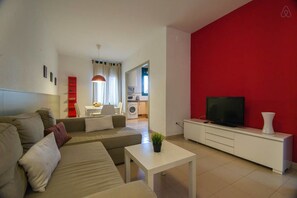 Apartment, 3 Bedrooms | Living area
