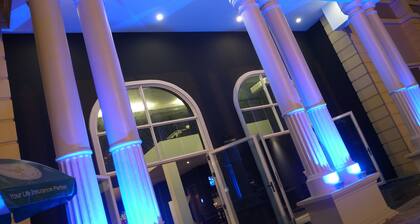 K9 Riverside Hotel