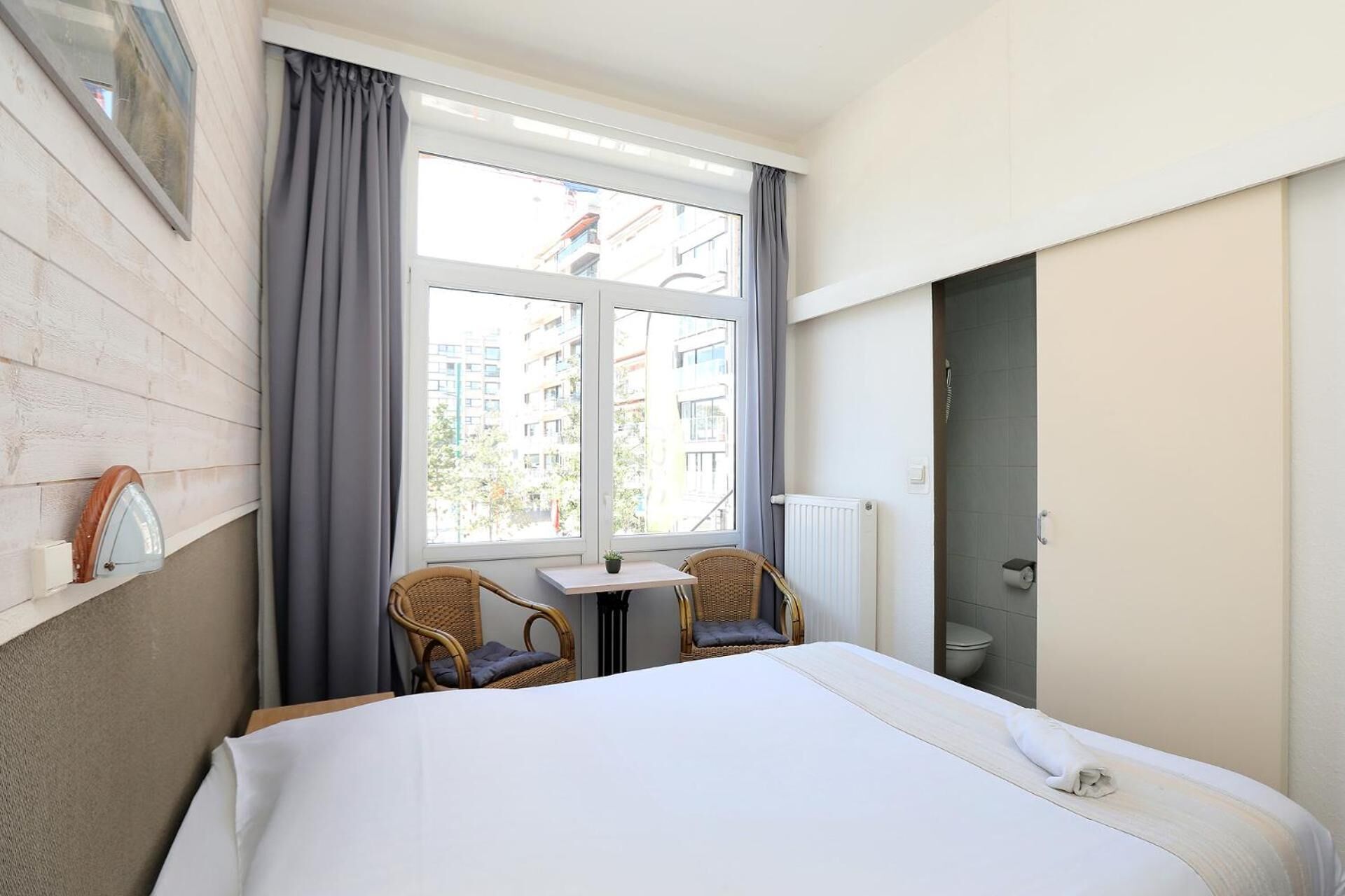 1 bedroom, in-room safe, cots/infant beds, free wifi