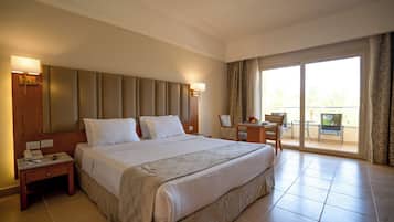 Ropa de cama de alta calidad y minibar