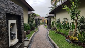 Biệt thự Deluxe, 1 phòng ngủ, hồ bơi riêng | Quang cảnh vườn
