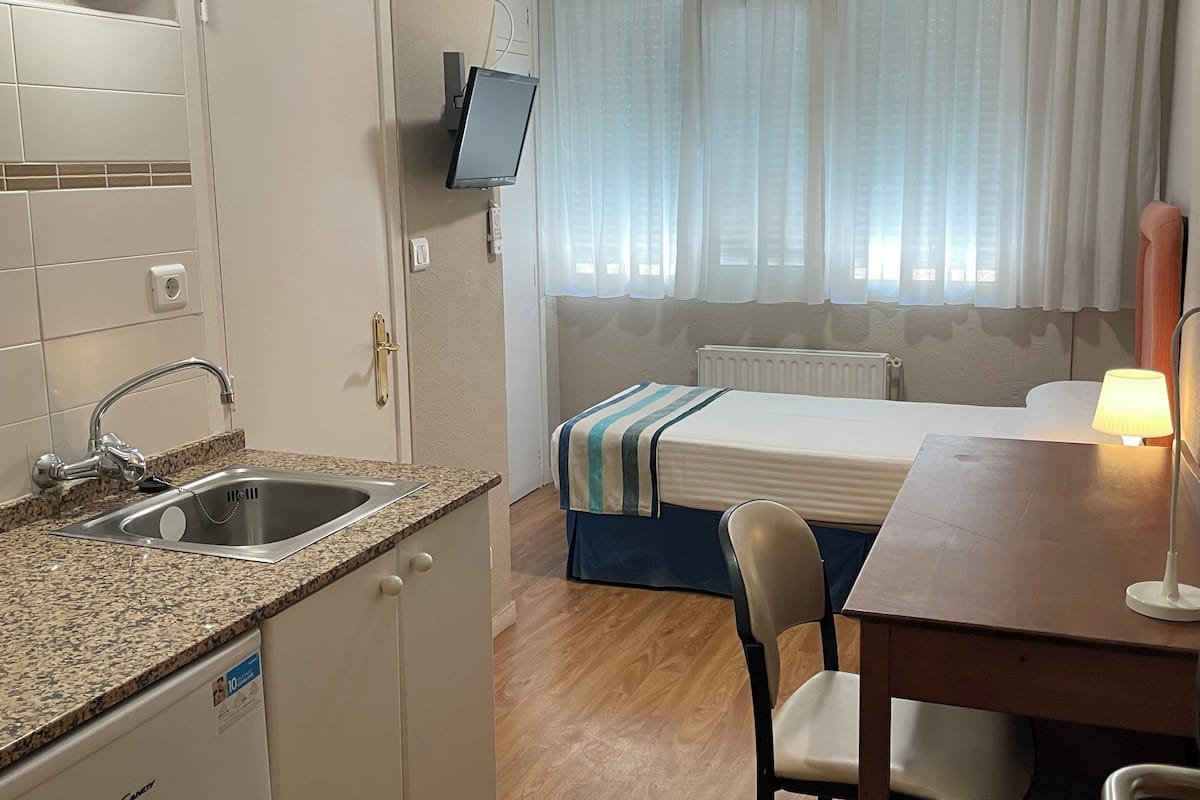 1 bedroom, individually furnished, blackout curtains, free WiFi