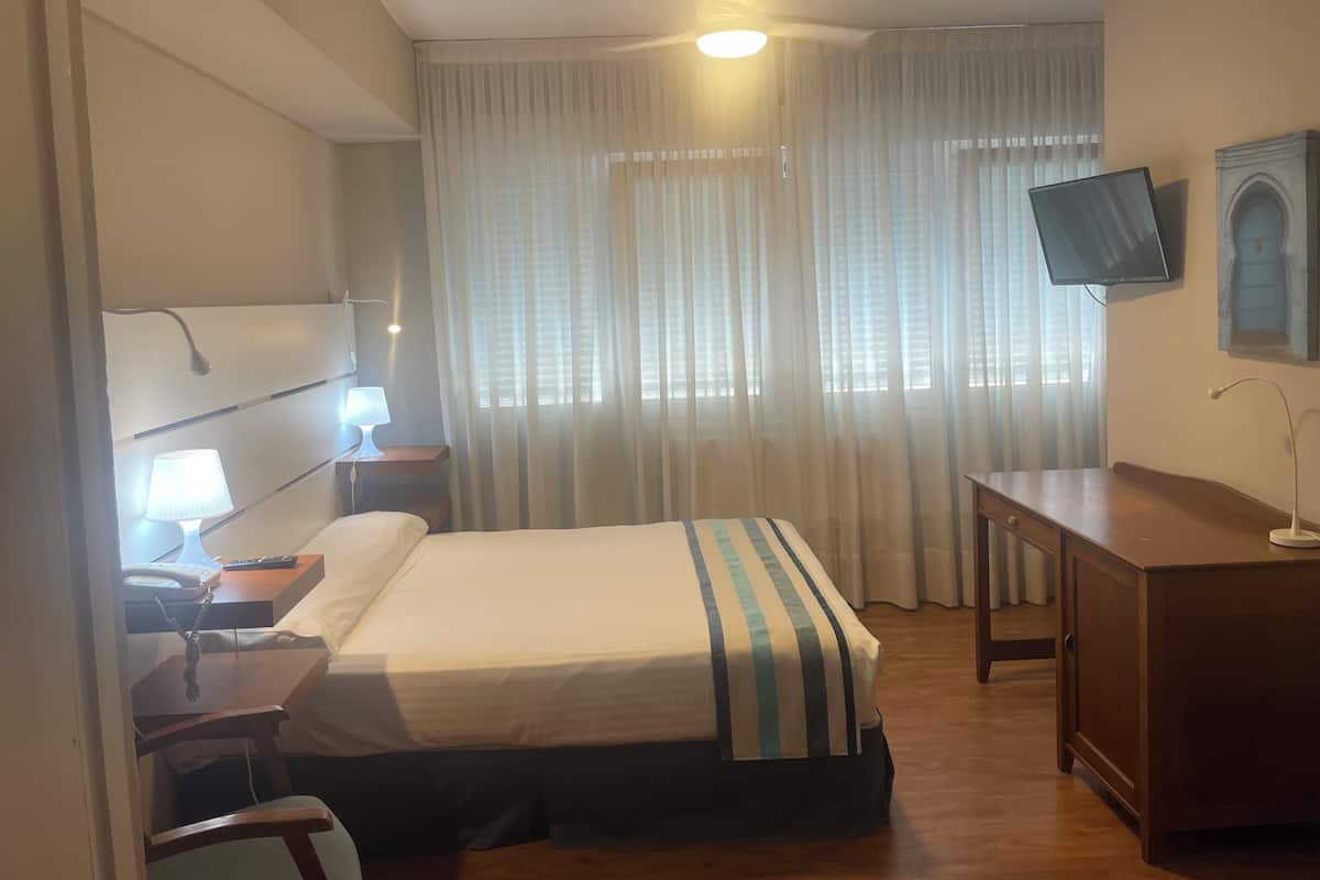 1 bedroom, individually furnished, blackout curtains, free WiFi