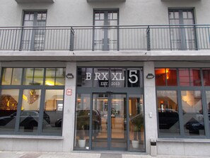 Front of property - BRXXXL5 - Hostel (Brussels)
