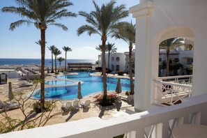 1 bilik tidur, peralatan tempat tidur premium, bar mini 