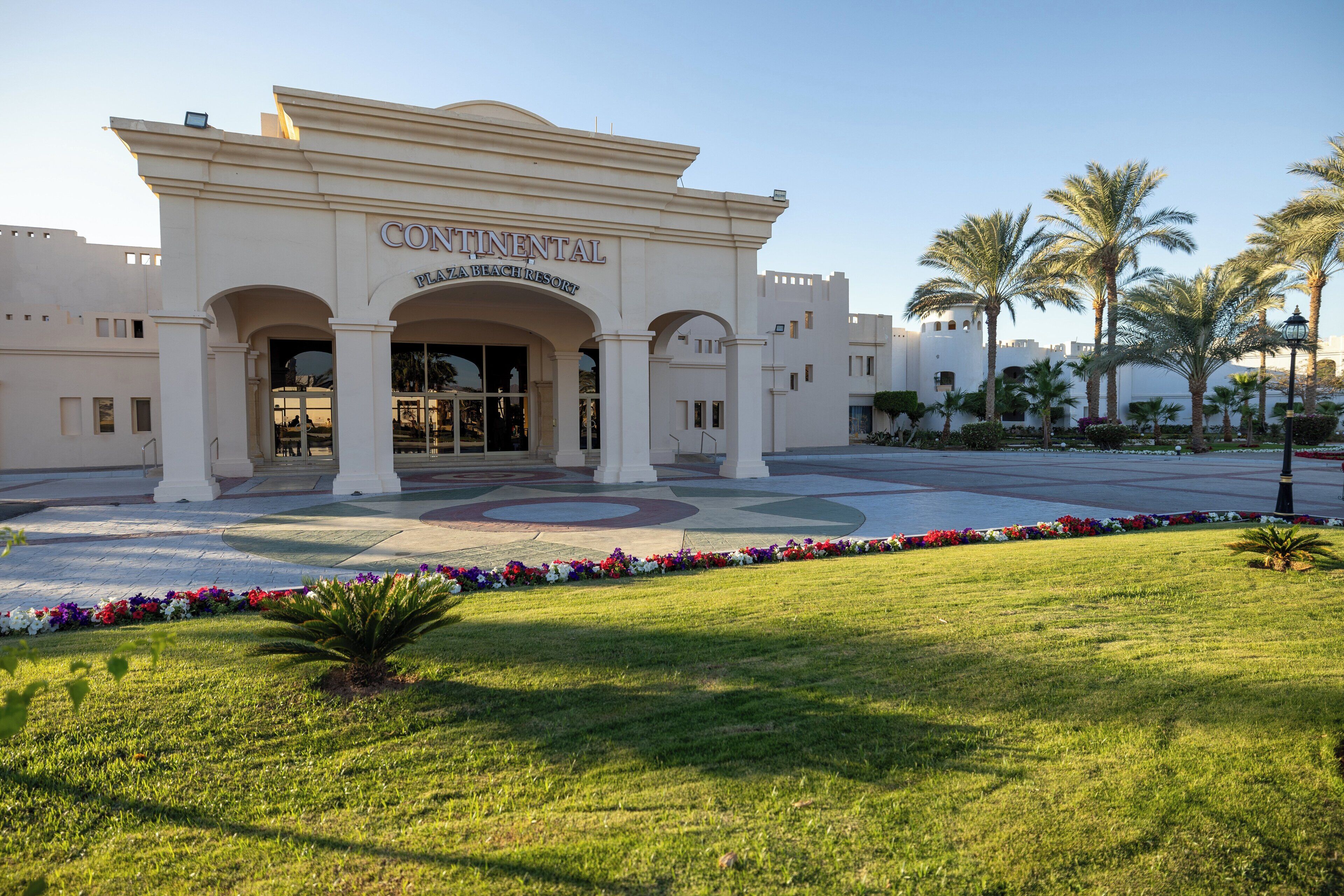 Photo - Continental Plaza Beach Resort