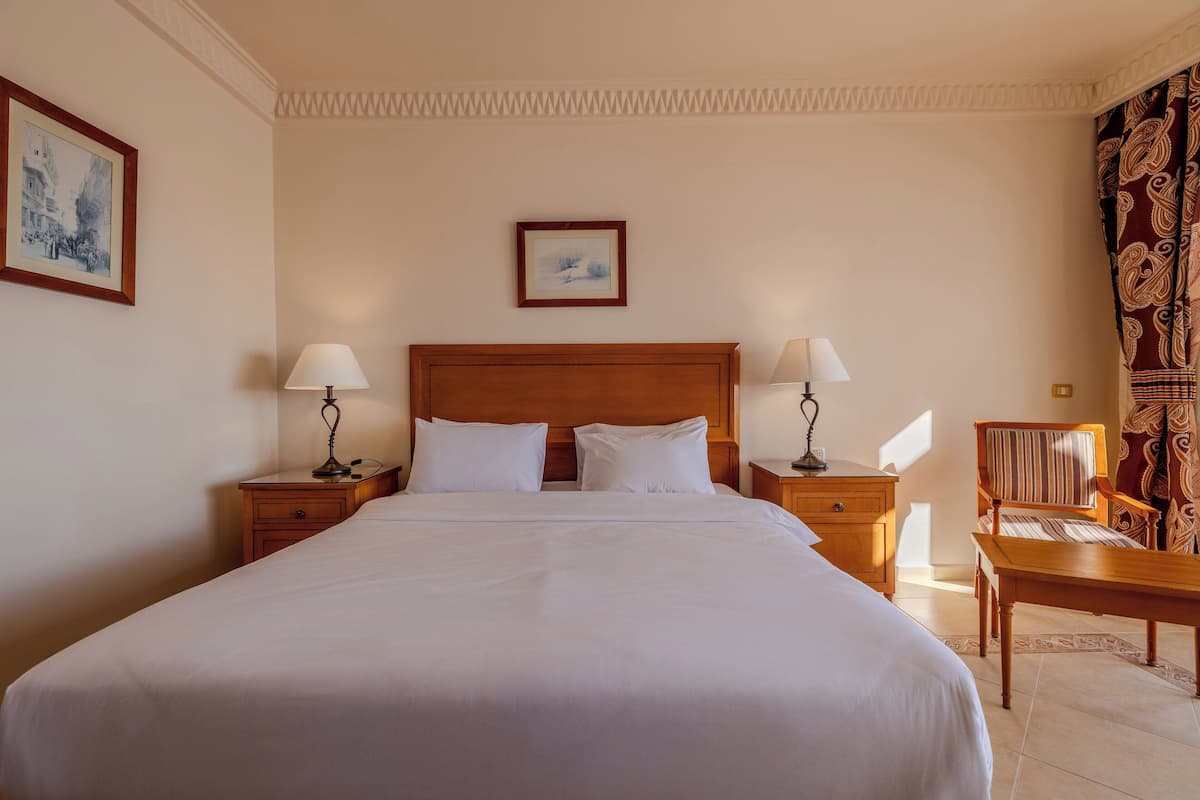 1 slaapkamer, luxe beddengoed, een minibar, een kluis op de kamer