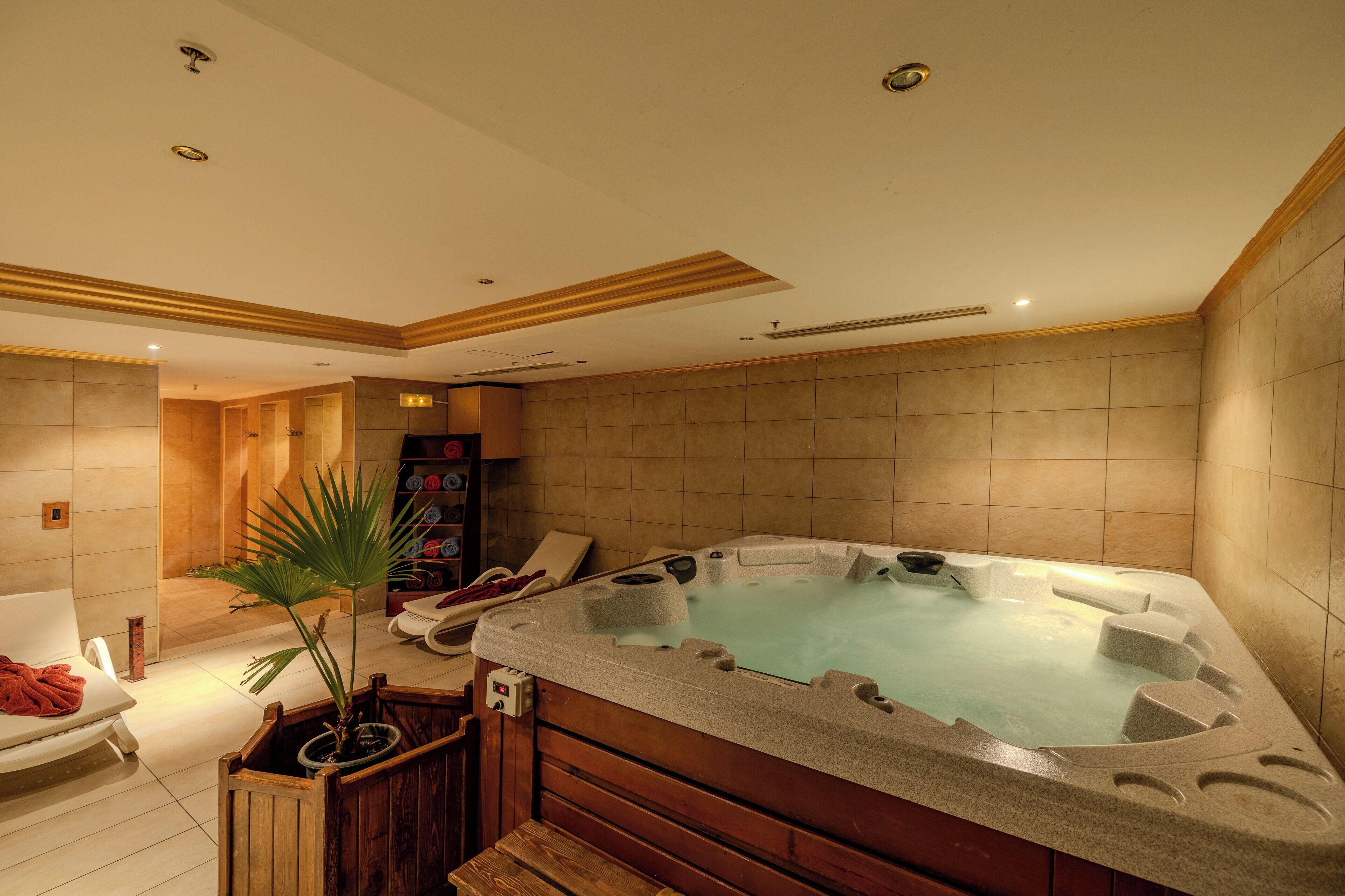 Photo - Continental Plaza Beach Resort