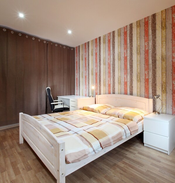 Superior Apartment, 2 Bedrooms (With Private Parking)