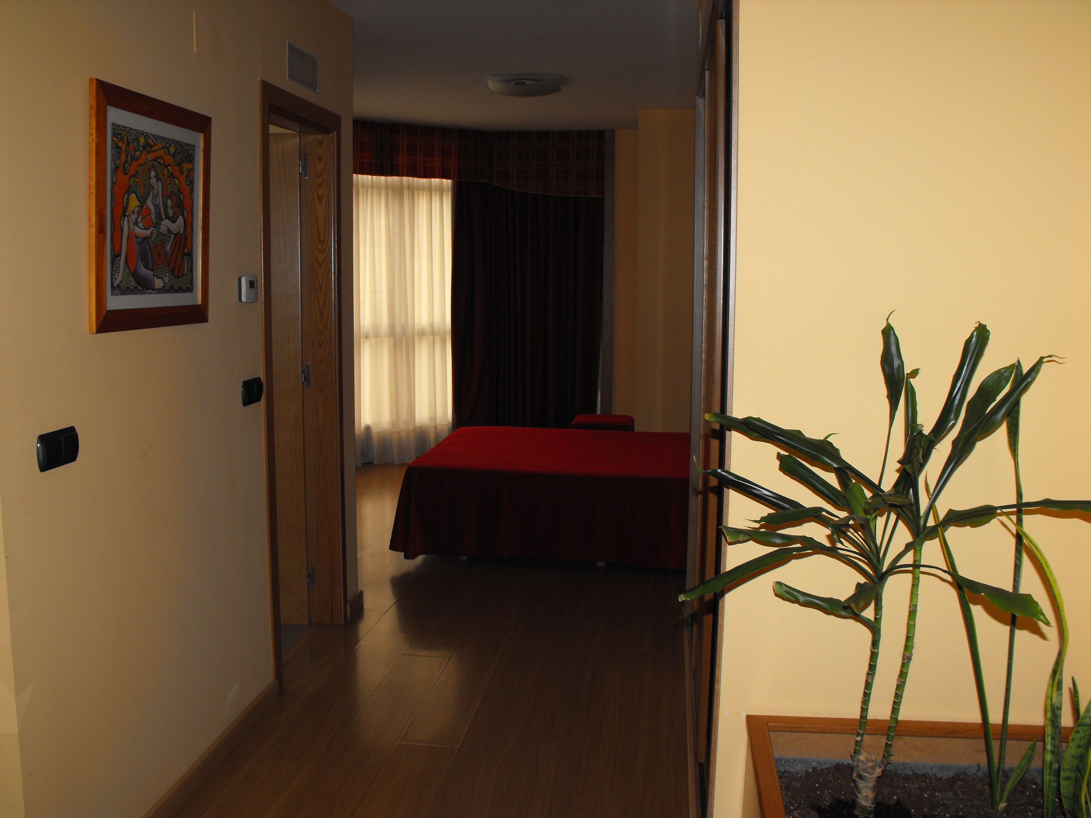 suite | in-room safe, blackout curtains, soundproofing, iron/ironing board