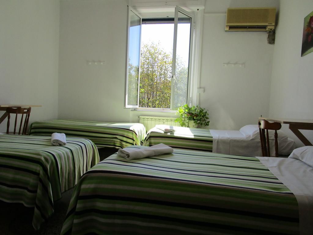 Dreibettzimmer