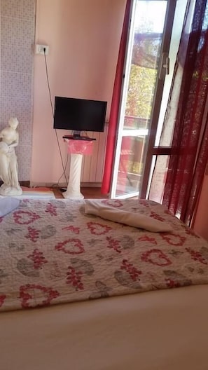 Basic Room | Room amenity - Hotel Massena (Genoa)