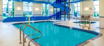 溫德姆紅鹿麥可羅特爾套房飯店