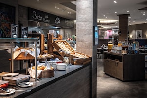 Desayuno buffet incluido todos los días 