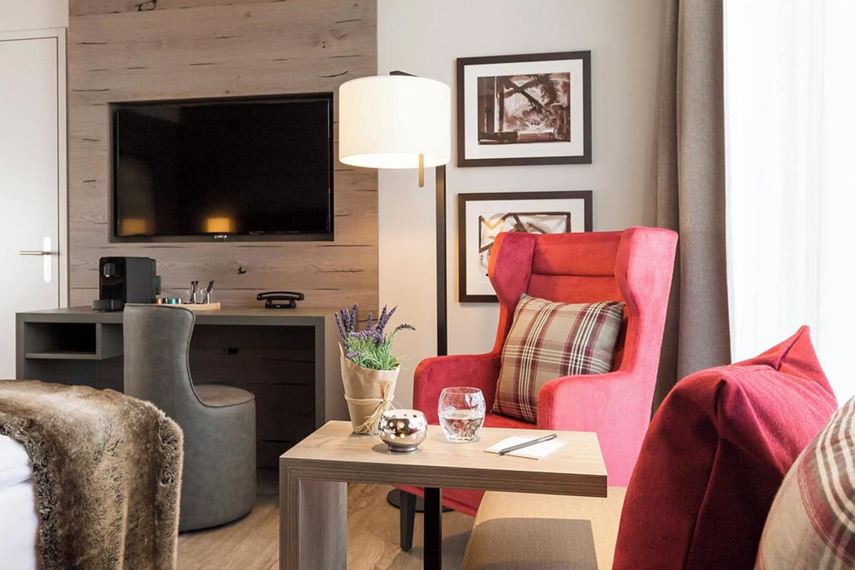 Premium Double Room, 2 Twin Beds, Mountain View | Premium bedding, in-room safe, desk, soundproofing