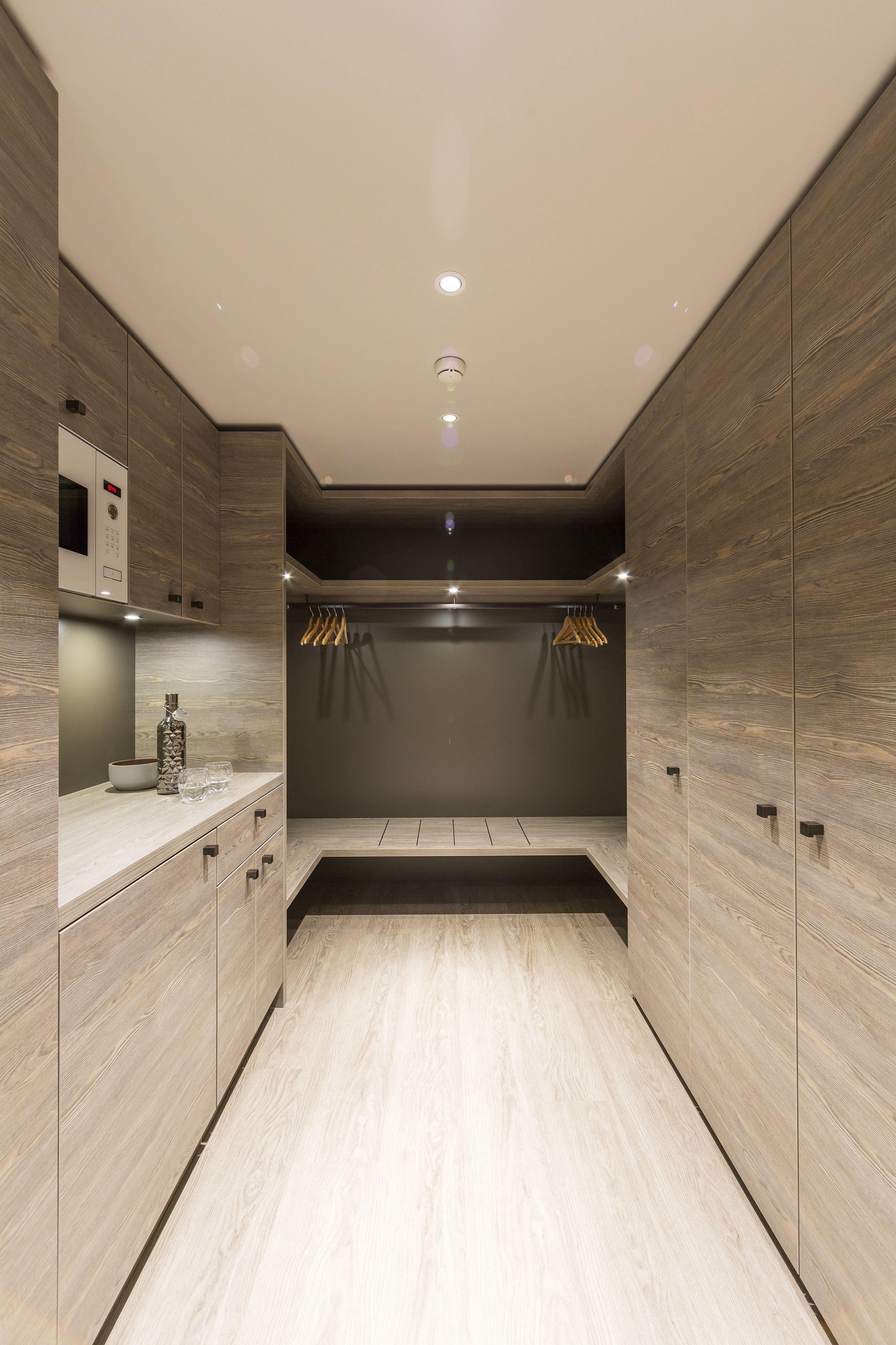 coffee/tea maker, high chair