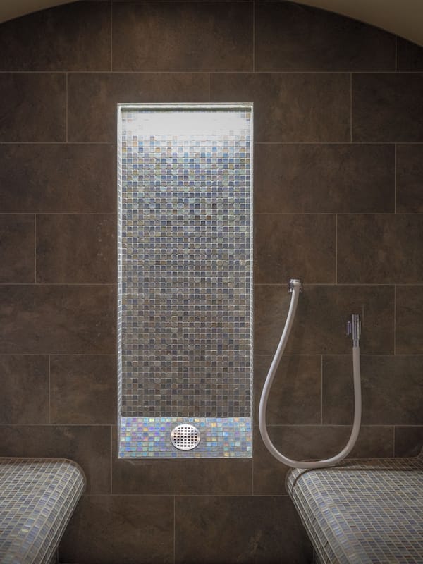 Sauna, steam room, Turkish bath, body treatments, body wraps, facials