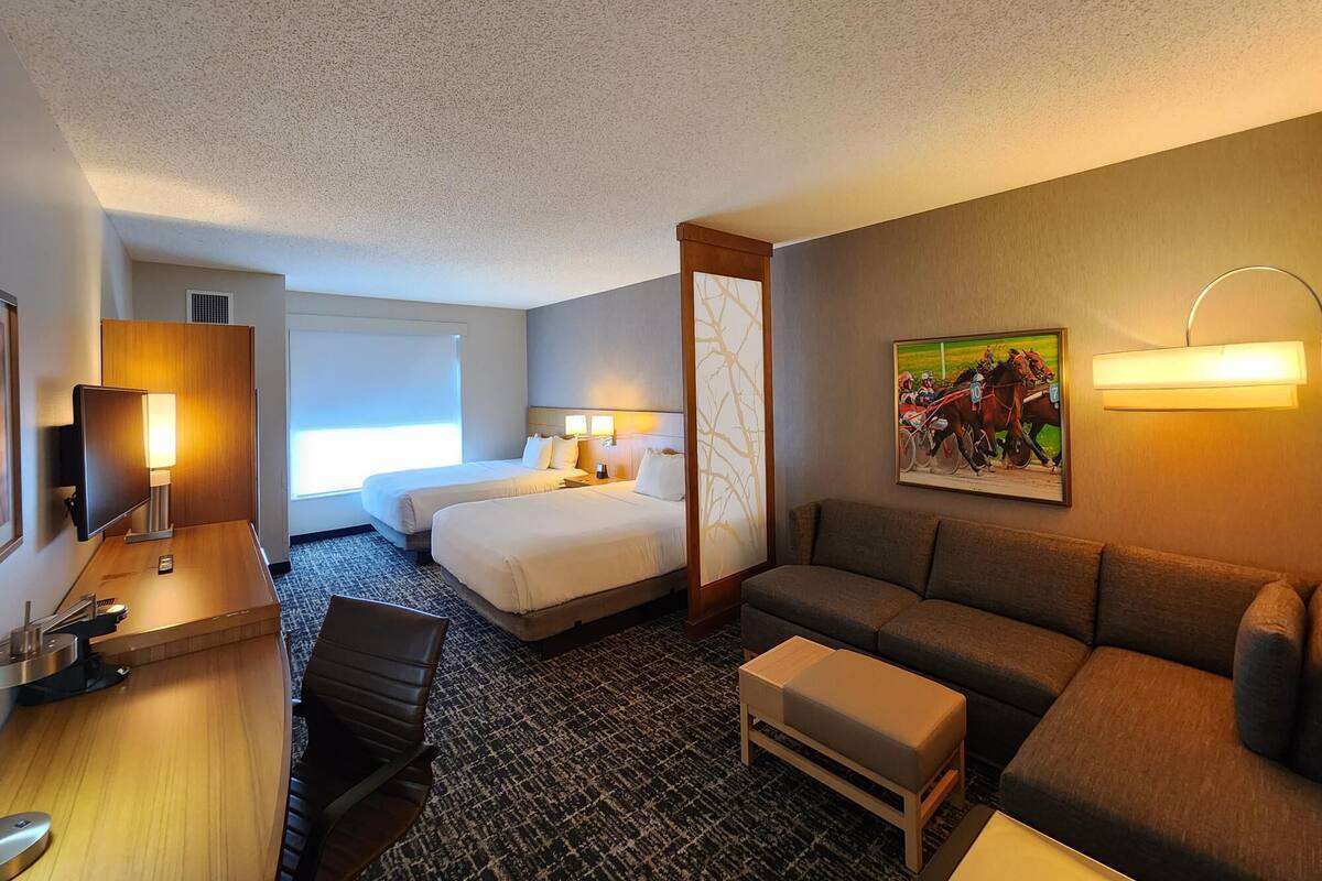 客房 (2 Queen Beds) | 高級寢具、熨斗/熨衣板、免費無線上網、床單