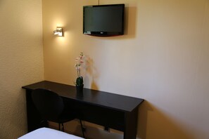 Television - Hôtel Les Beaux Soleils (Osny)