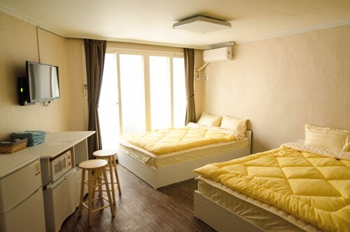 Yakorea Hostel Hongdae