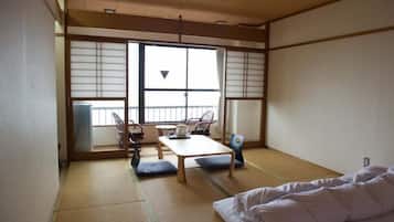 Traditional-Zimmer, Nichtraucher, Meerblick (Japanese-Style) | Daunenbettdecken, Schreibtisch, kostenloses WLAN, Bettwäsche