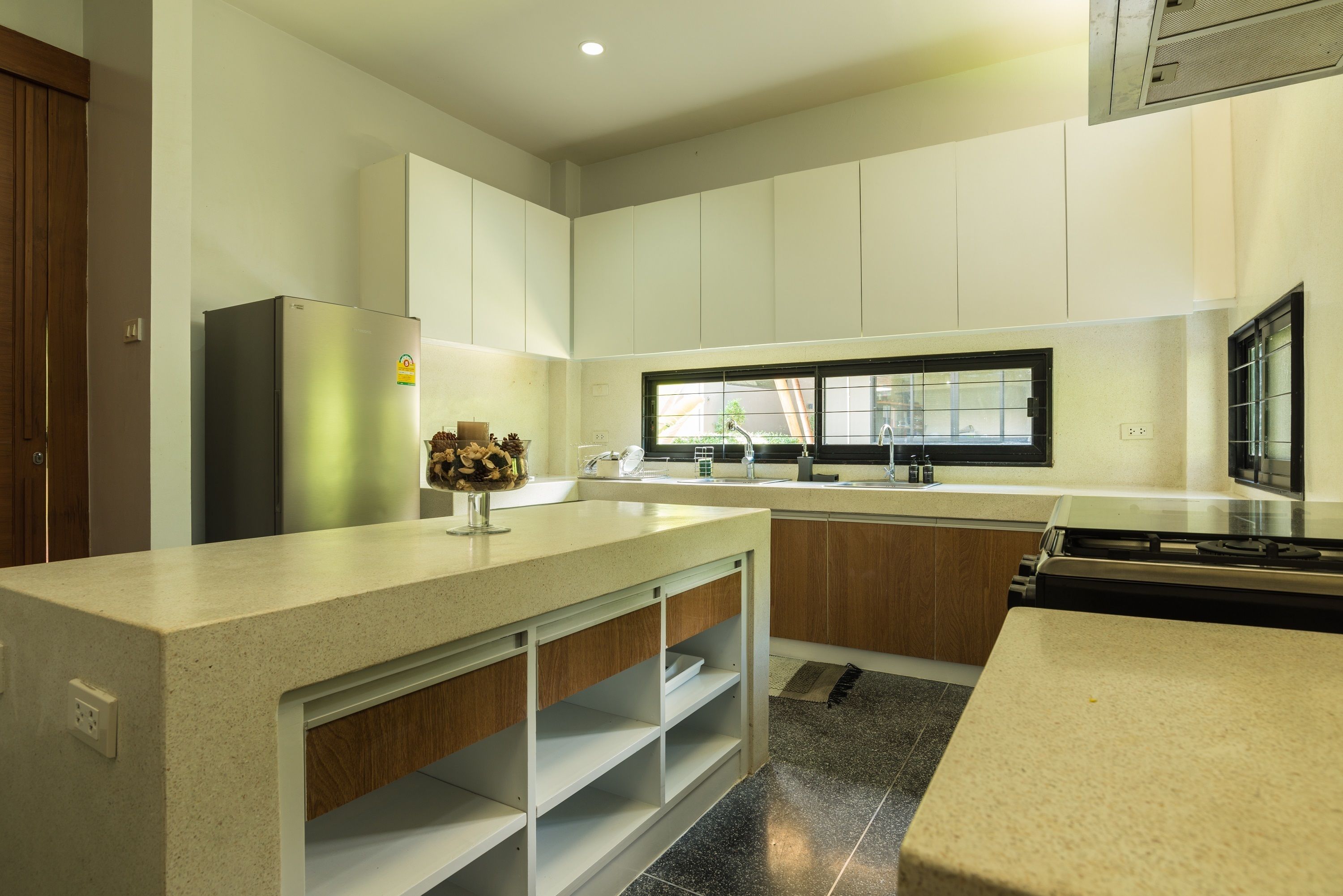 Cool Villa Jacuzzi Out Door | ครัวส่วนตัว | ตู้เย็นเล็ก, กาต้มน้ำไฟฟ้า