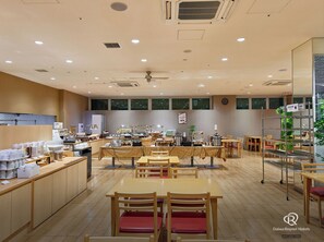 Daily buffet breakfast for a fee - Daiwa Roynet Hotel Numazu (Numazu)