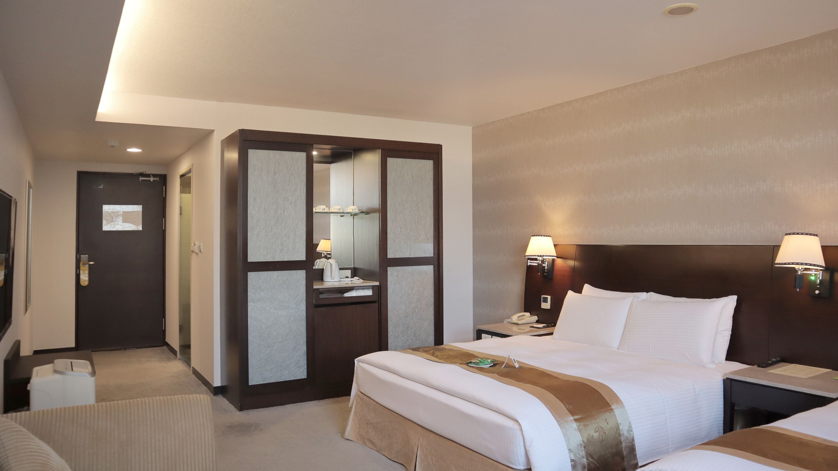 executive family room | in-room safe, desk, blackout curtains, free wifi