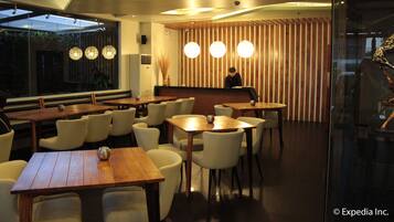 Desayuno buffet incluido todos los días