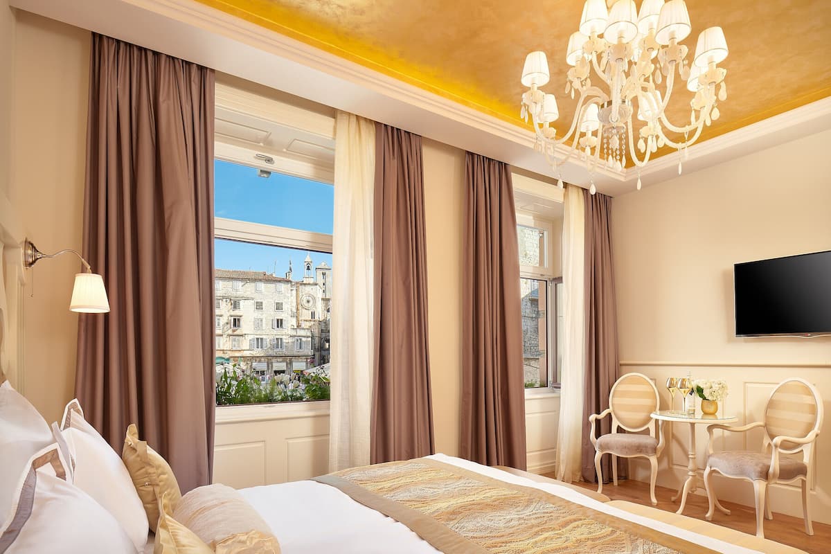 Luxury Double or Twin Room, City View | Premium bedding, minibar, in-room safe, desk