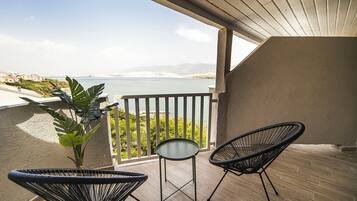Habitación familiar, balcón, vista al mar | Vista desde la habitación